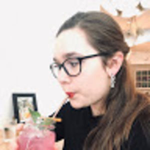 Meet your Posher, Maya